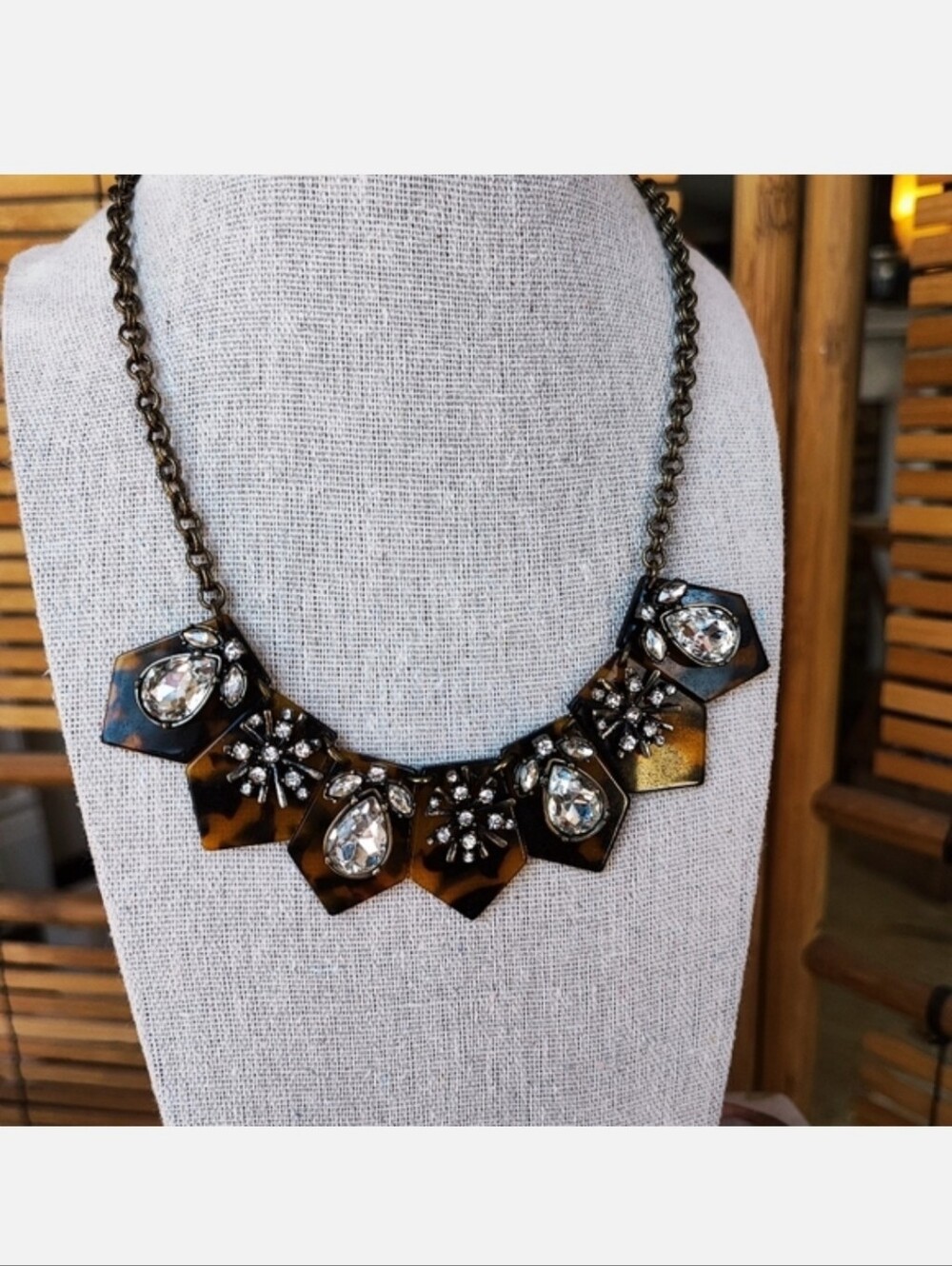 LOFT Brand Tortoise Clear Rhinestone Starburst Brass Tone Statement Necklace EUC